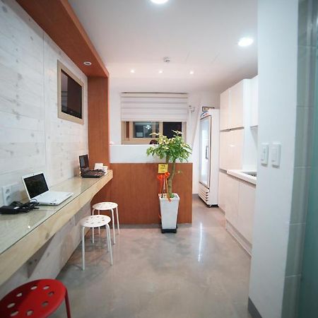 Cozybox Hotel Seoul Exterior photo